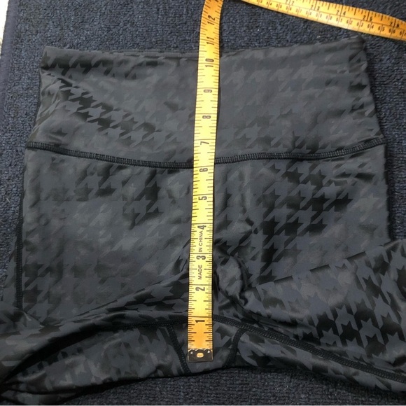 Mono B Black & Gray Checkered Print Leggings Size Small - Picture 7 of 8